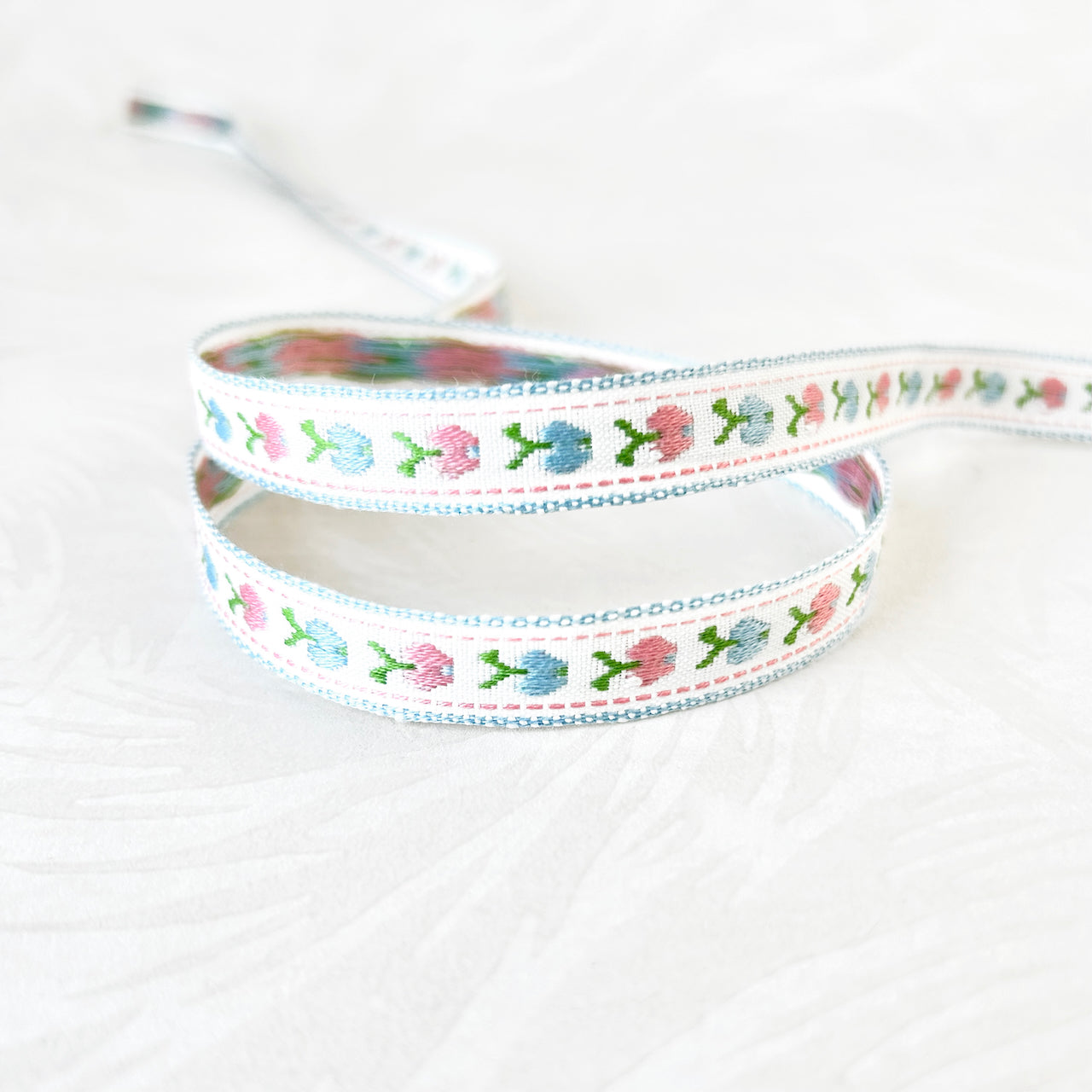 Tiny_Apples_Jacquard_Ribbon