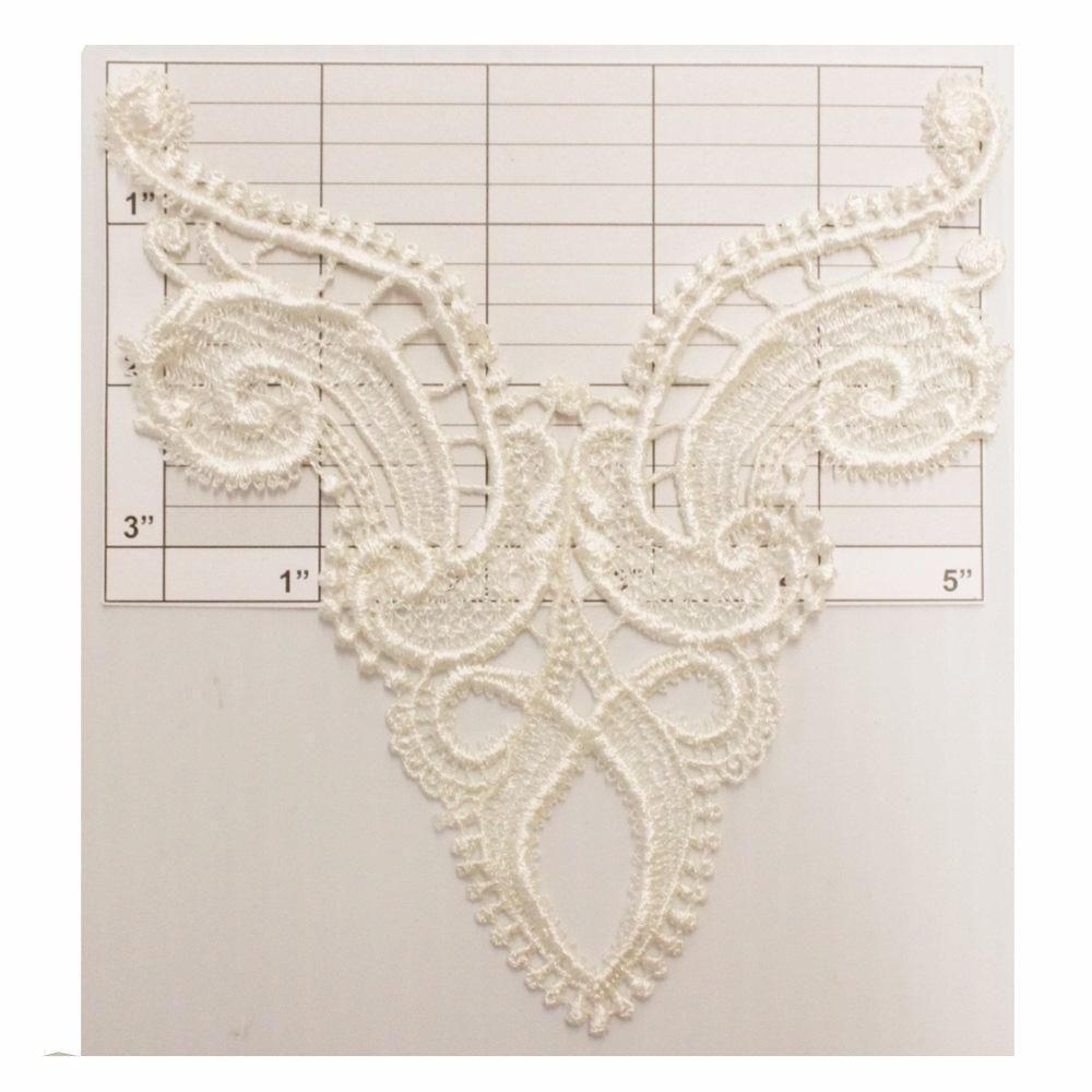 venice-lace-bodice-center-piece