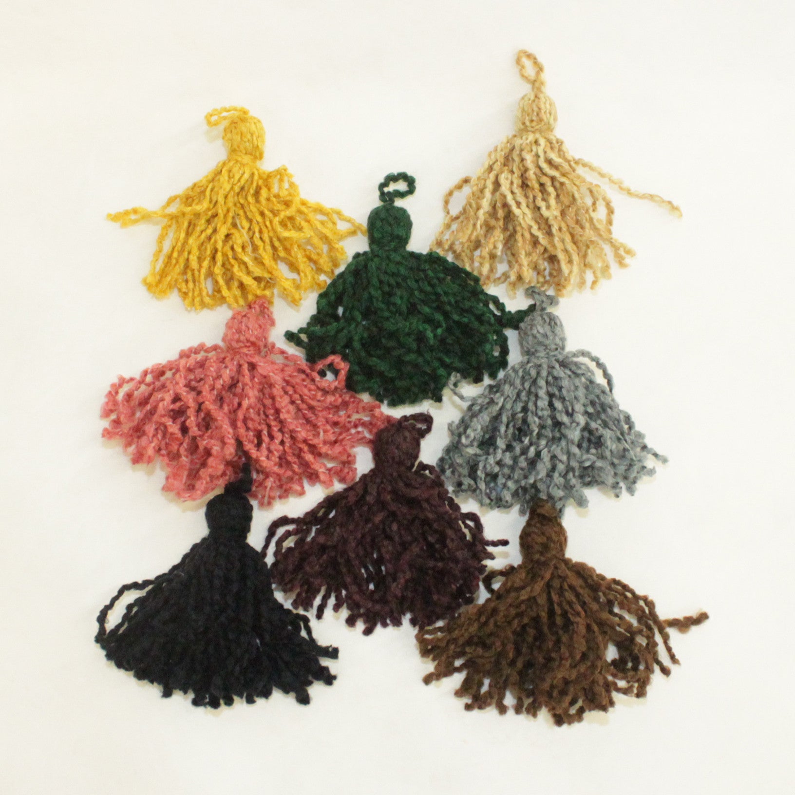 3.5 Fuzzy Yarn Tassels – Vintage Trims