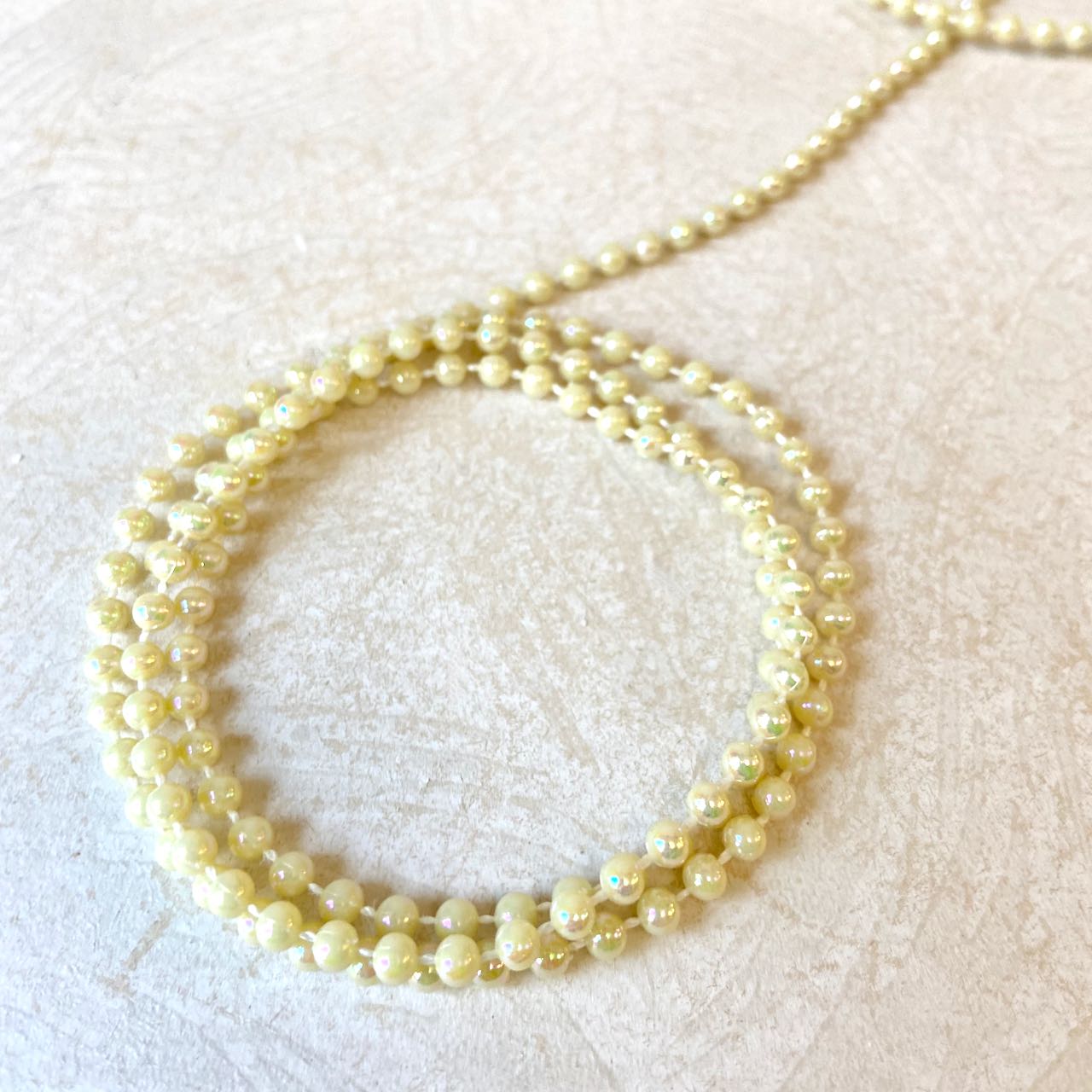 Iridescent_Faux_Pearls_Cream