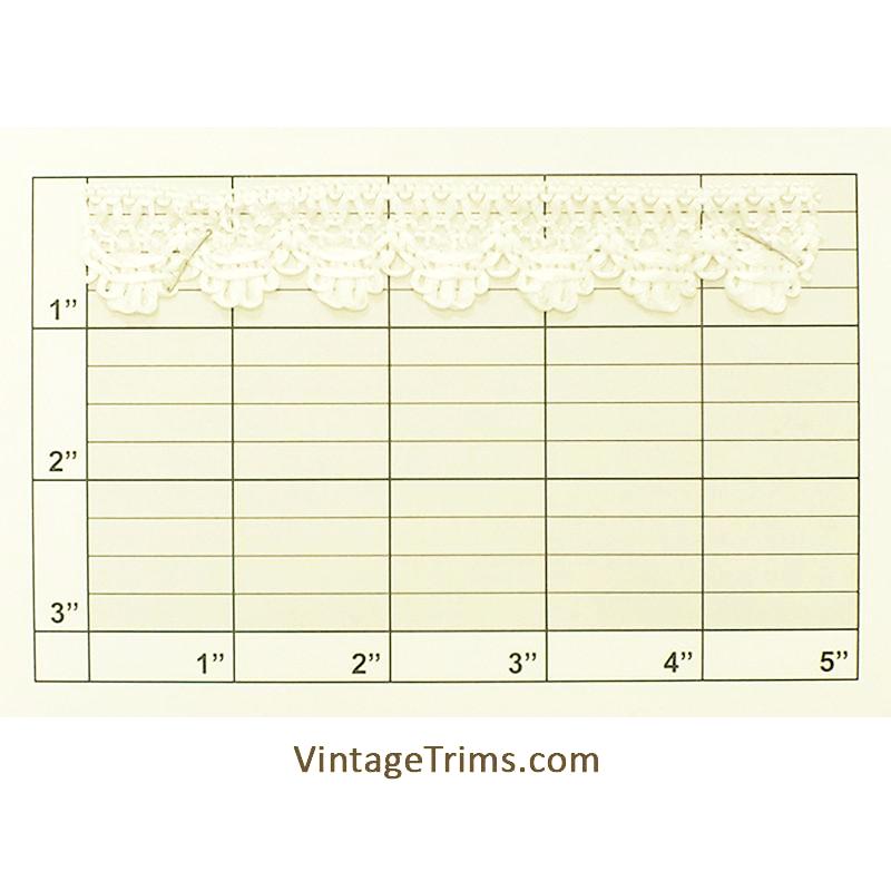 Scalloped Loop Braid 7/8" (Per Yard) Bright White