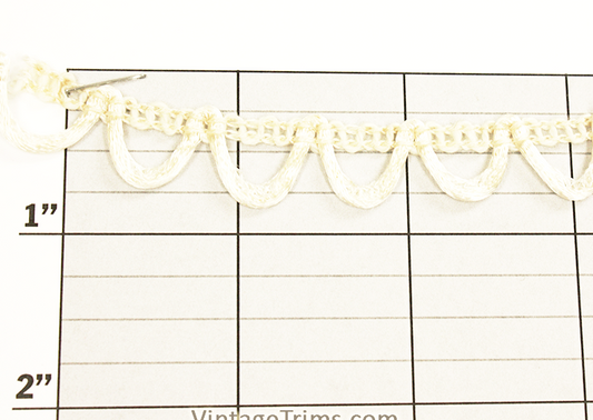 draped-loop-fringe-off-white
