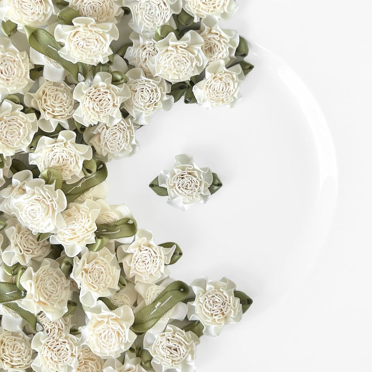 Large_Ribbon_Carnation