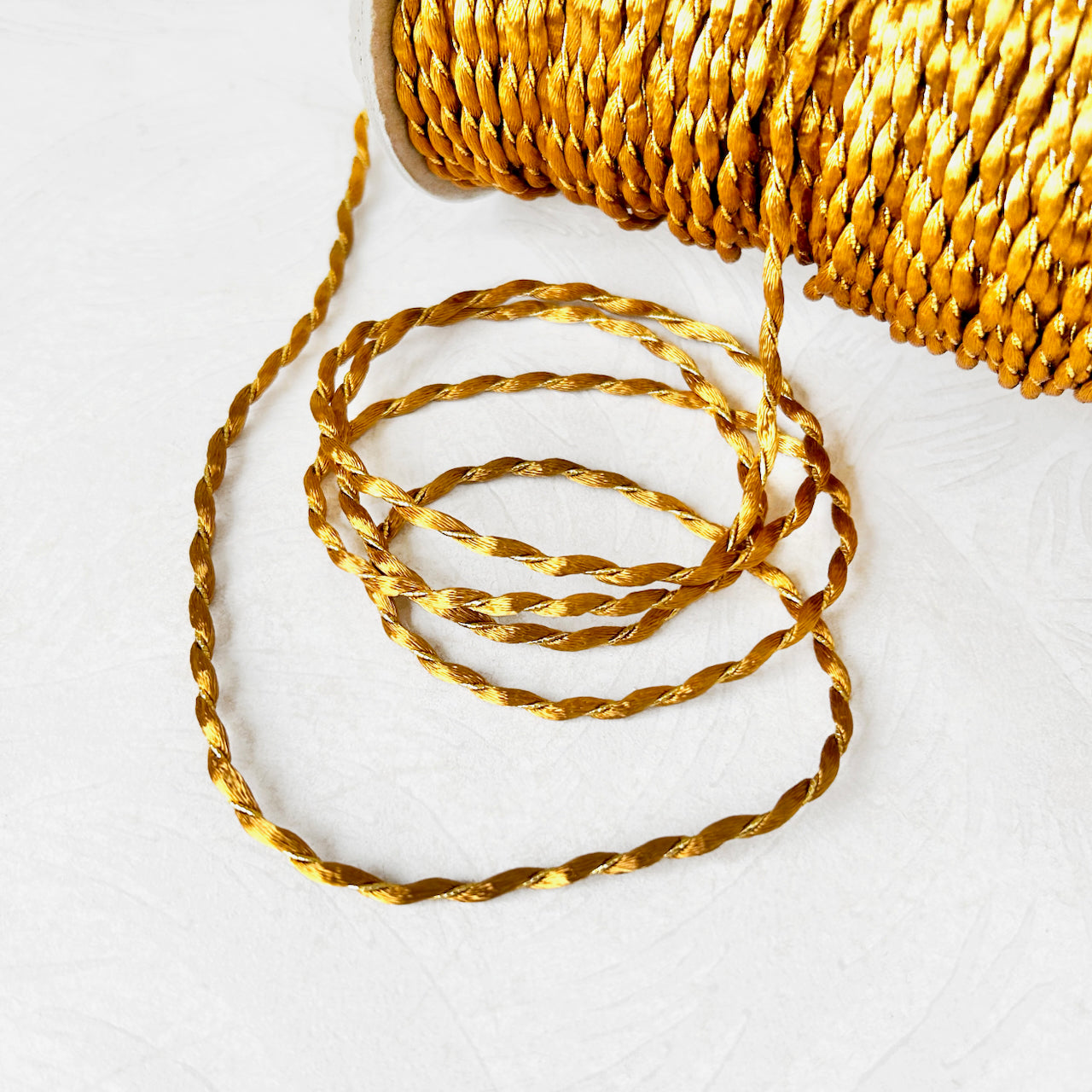    Metallic_Rattail_Twisted_Cord