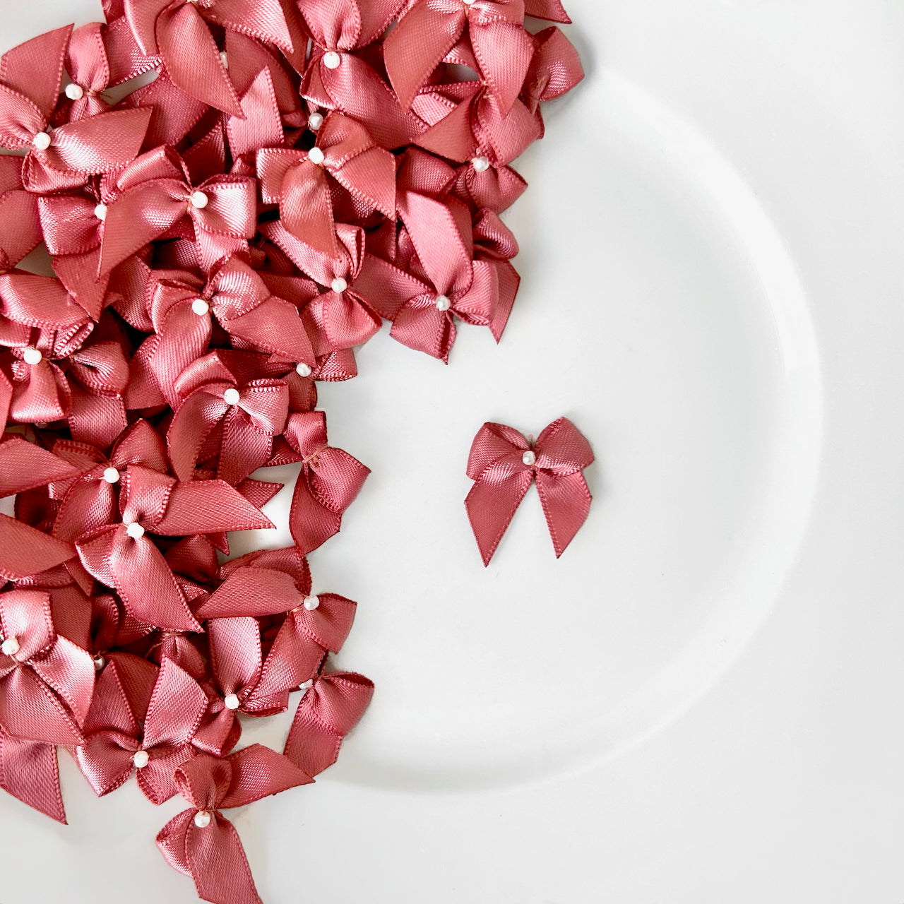     Tiny_Satin_Bows