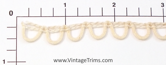 Antique White Draped Loop Fringe 3/8"