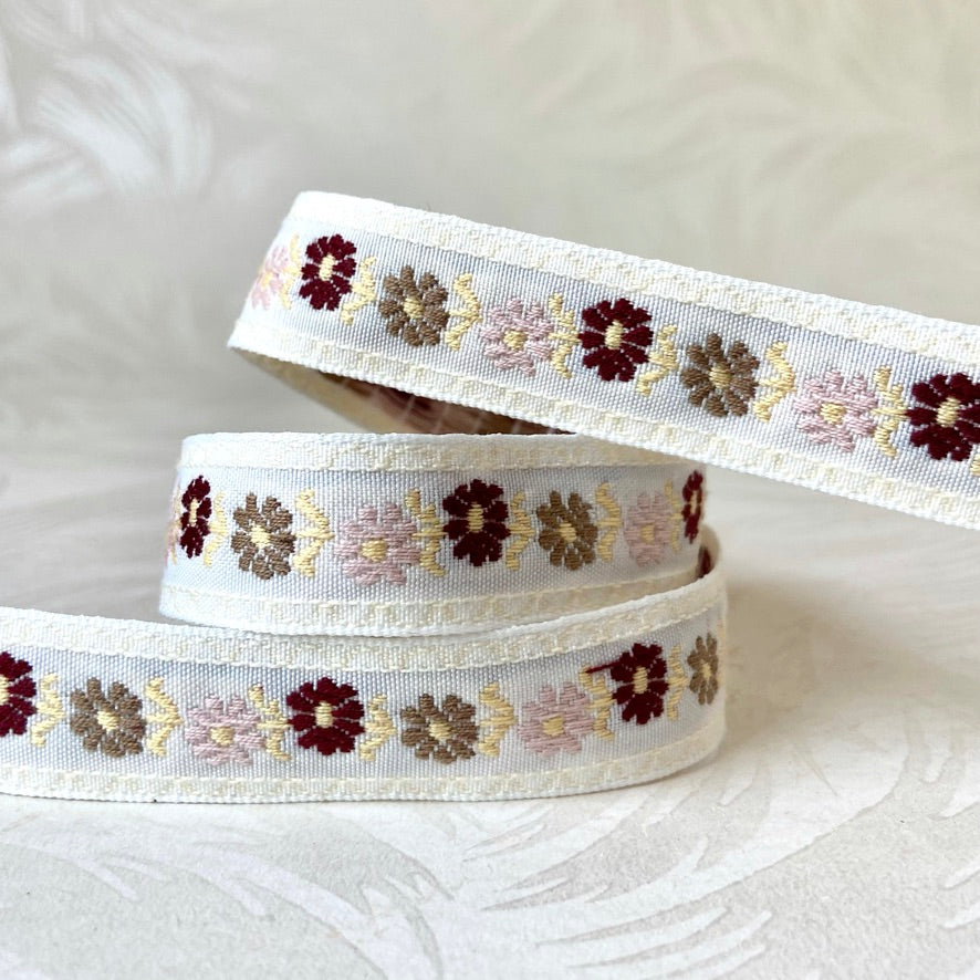 Floral Daisy Jacquard 3/4" - 9 Colorways