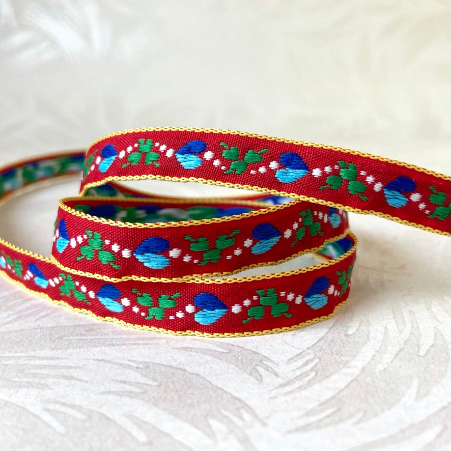 Narrow Hearts on the Side Jacquard 1/2" - 7 Colorways