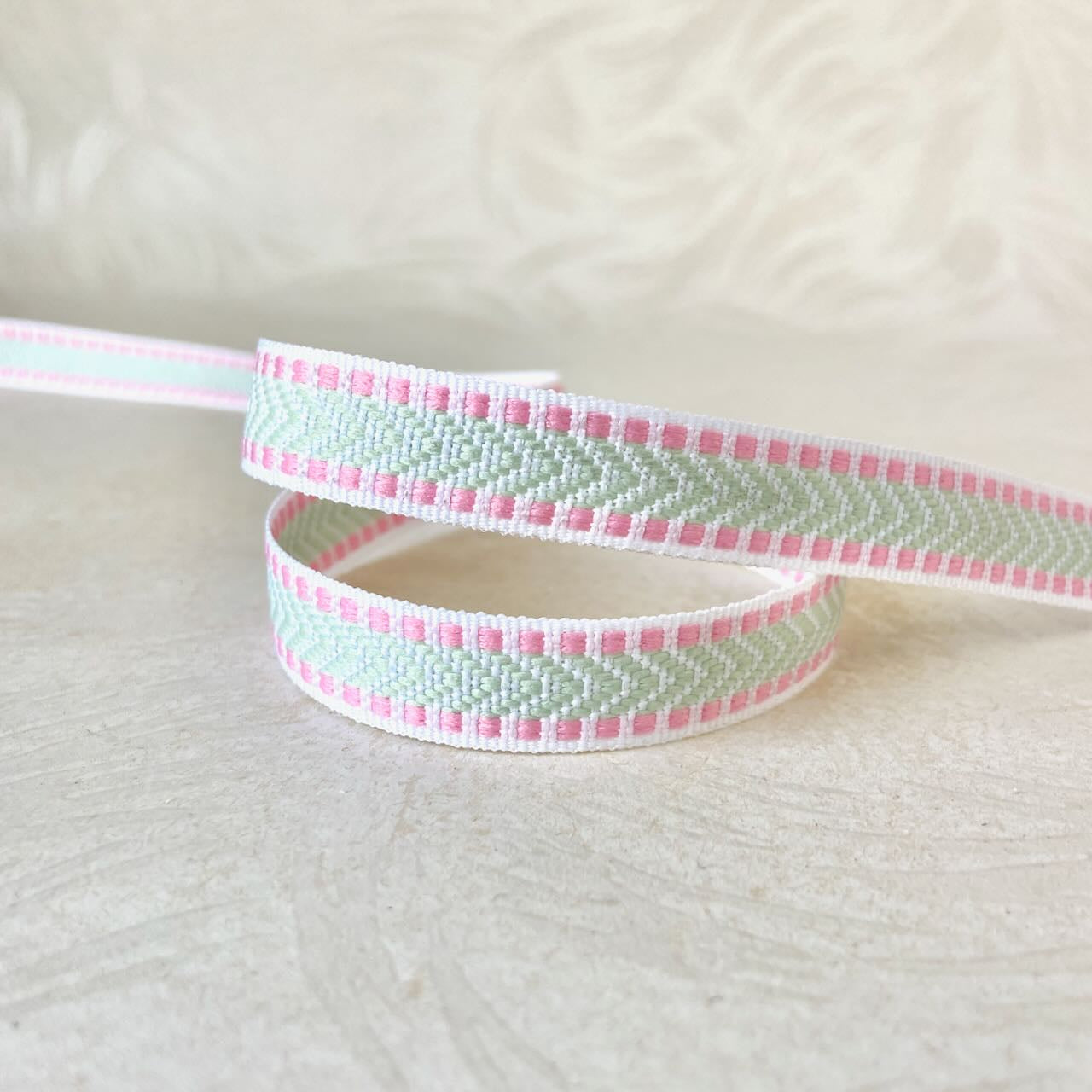     Arrow_Braid_Ribbon