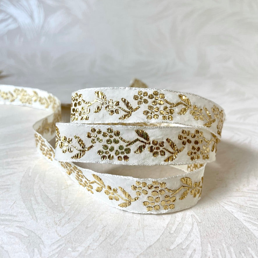 Flower & Vine Metallic Jacquard 5/8"
