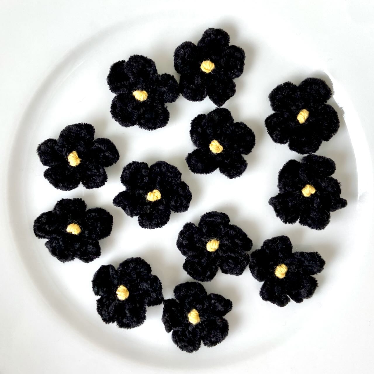 Chenille_Crochet_Flower