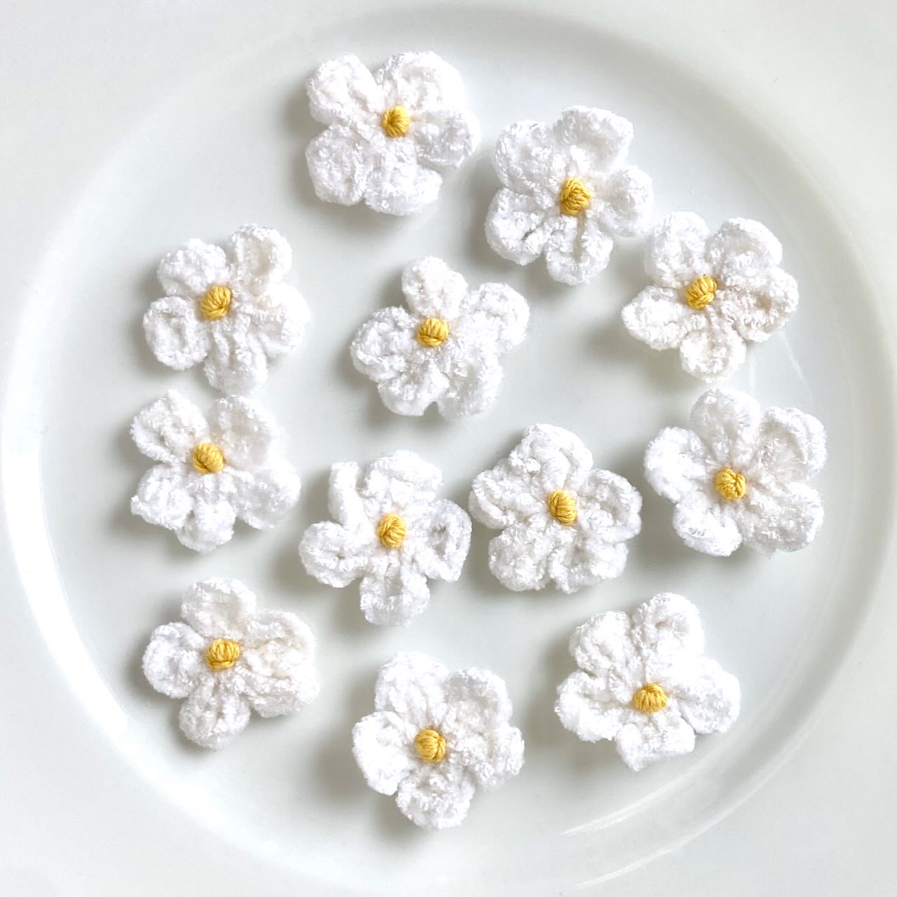 Chenille_Crochet_Flower