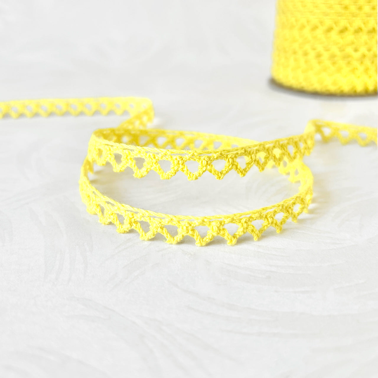 Canary_Yellow_Cotton_Cluny_Lace