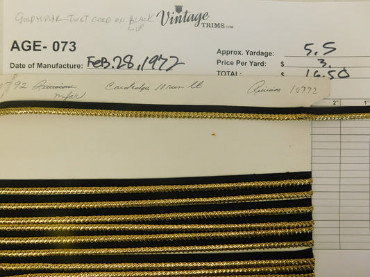 Card of 1/2" Gold Mylar Twist Cold on Black Lip (approx. 5.5 yards)