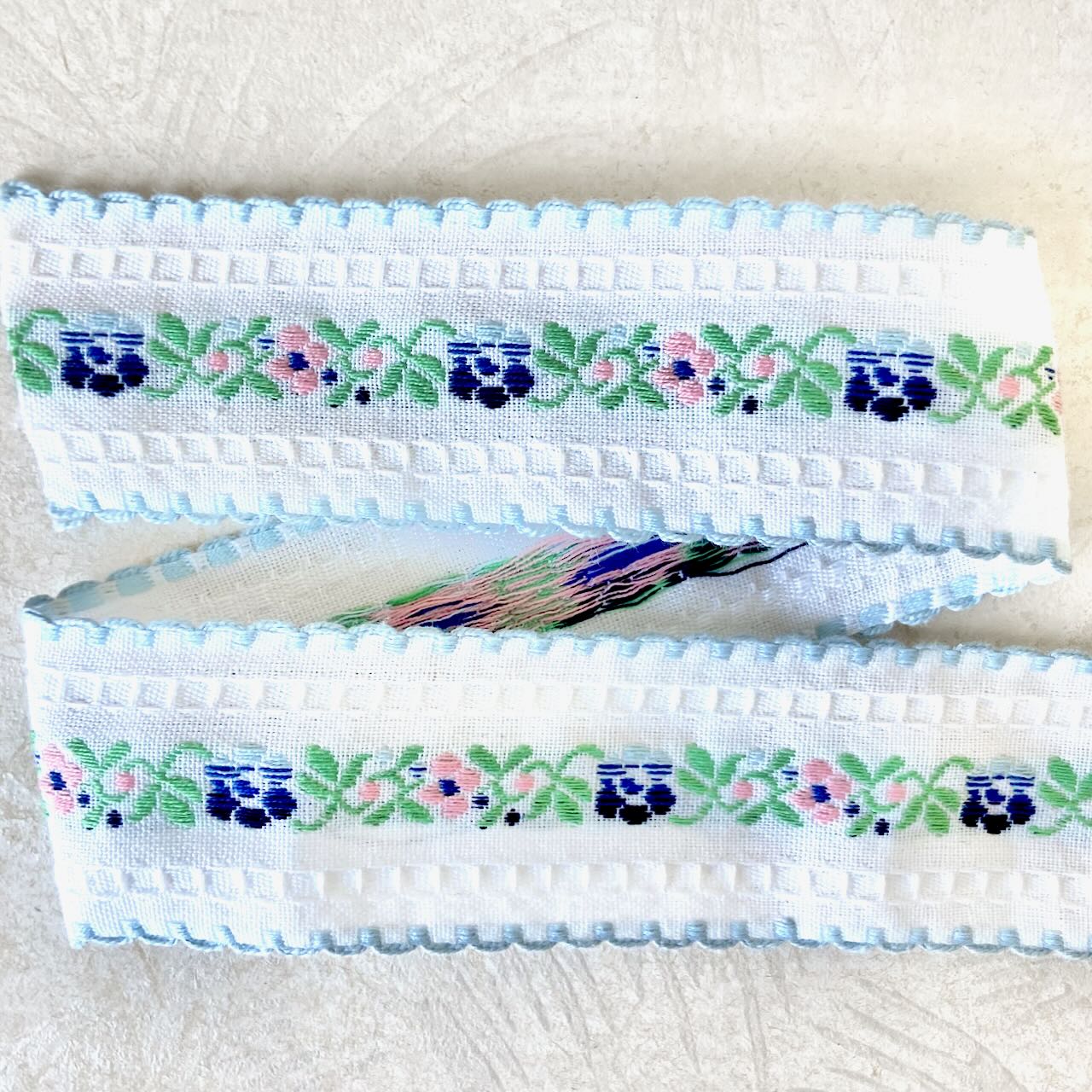 Daisy_Jacquard_Ribbon