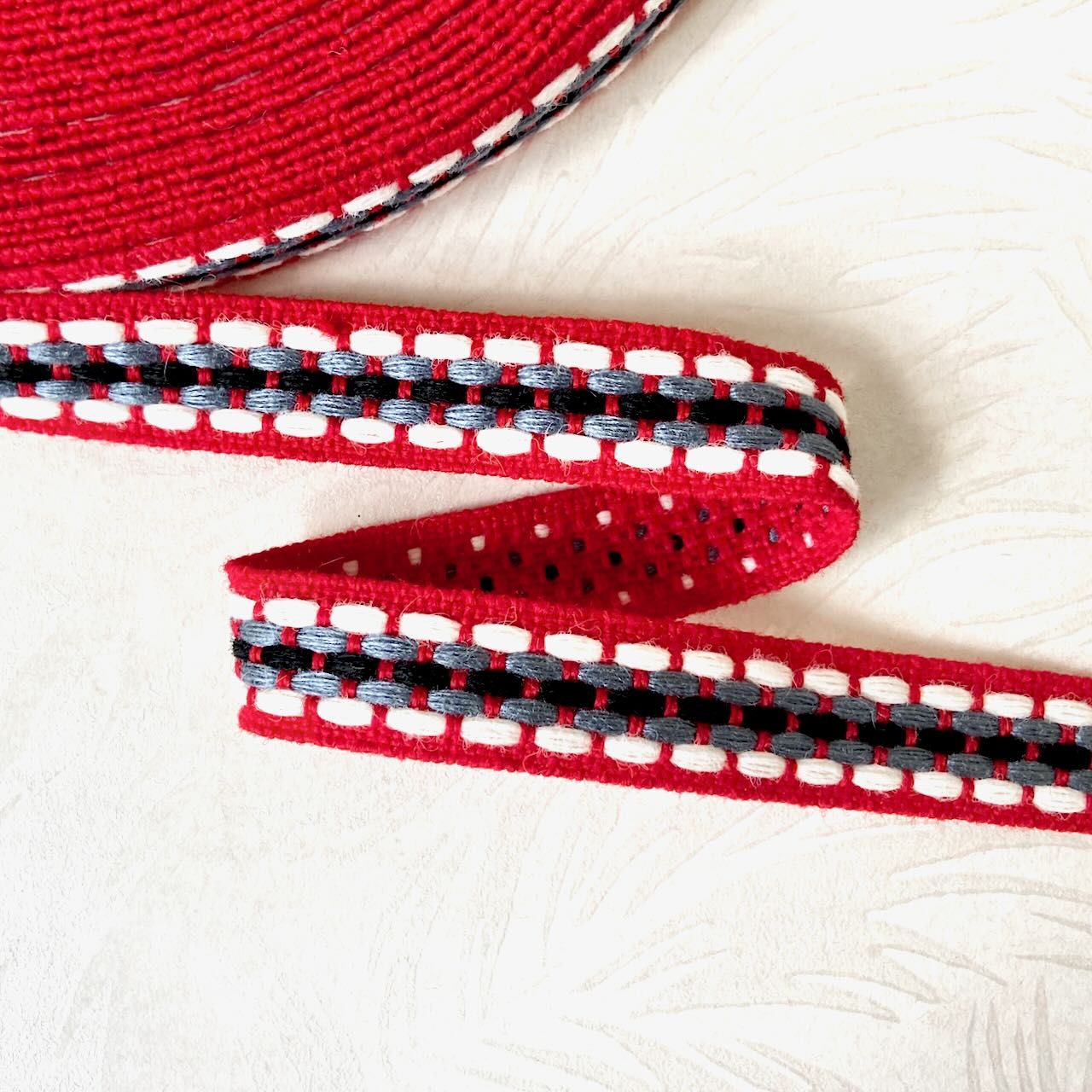     Dash_Stitch_Jacquard_Ribbon