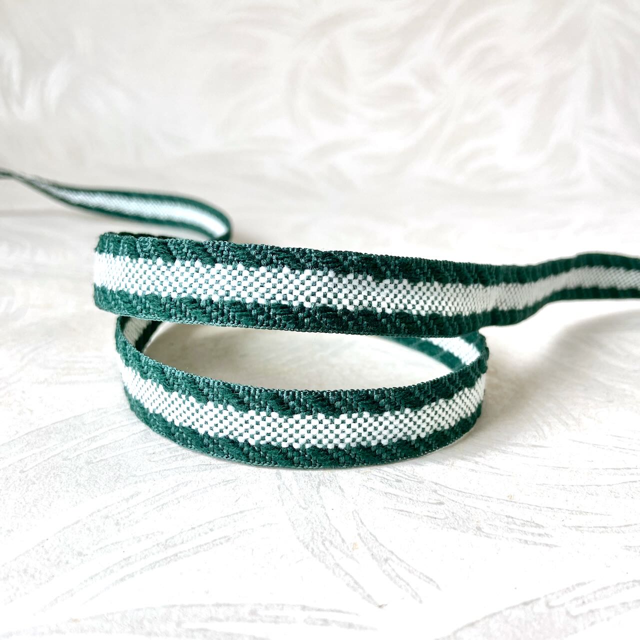     Diagonal_Line_Jacquard_Ribbon