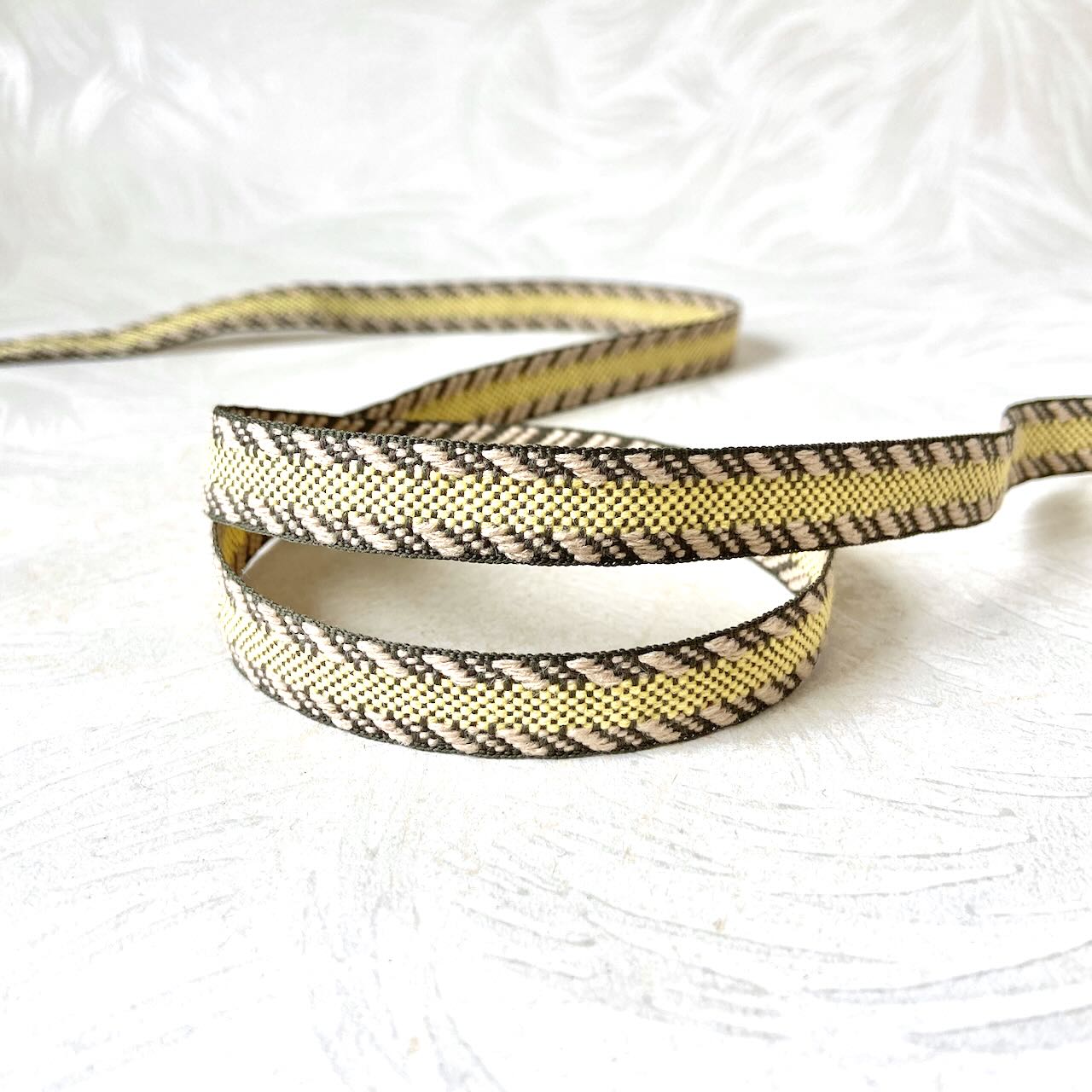     Diagonal_Line_Jacquard_Ribbon