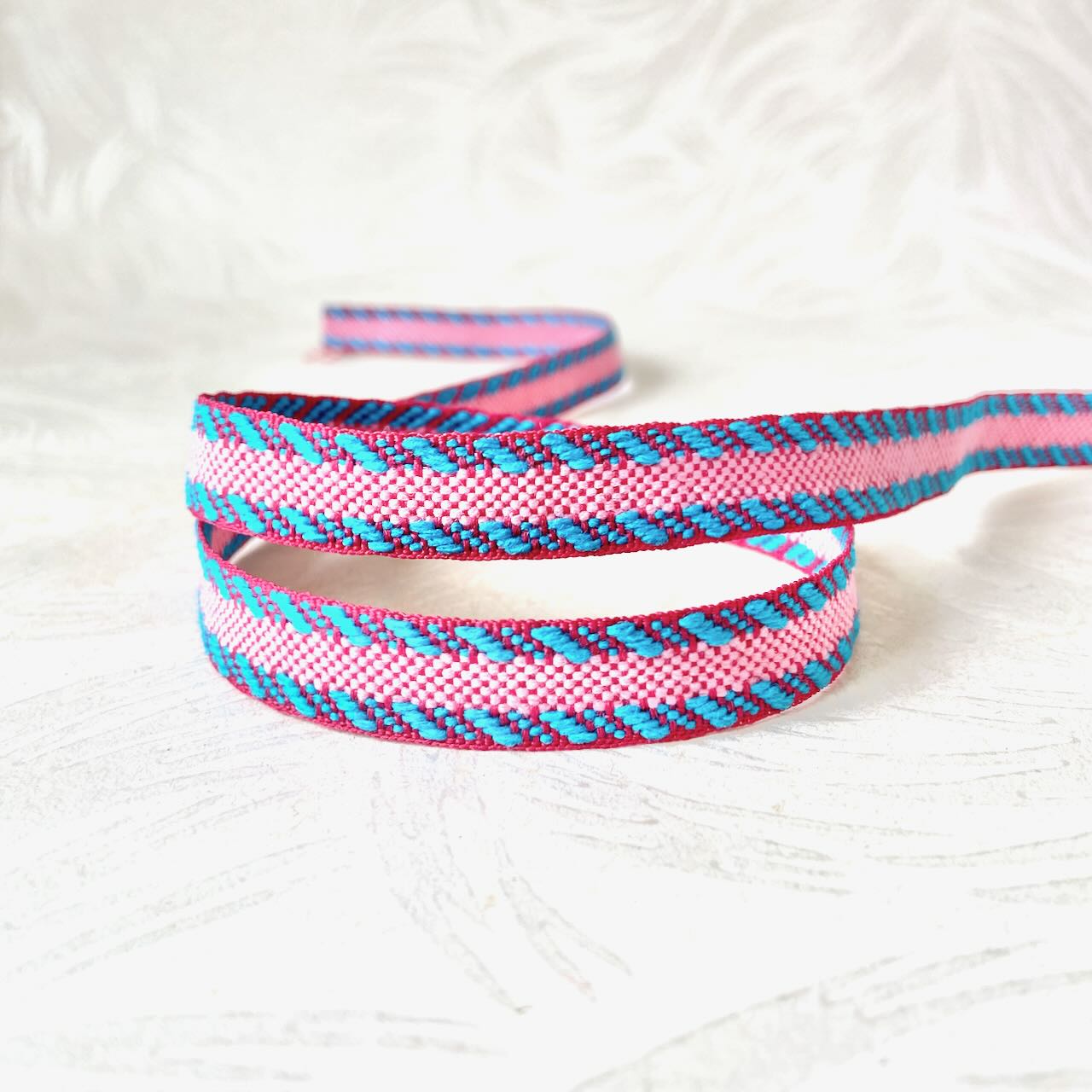     Diagonal_Line_Jacquard_Ribbon