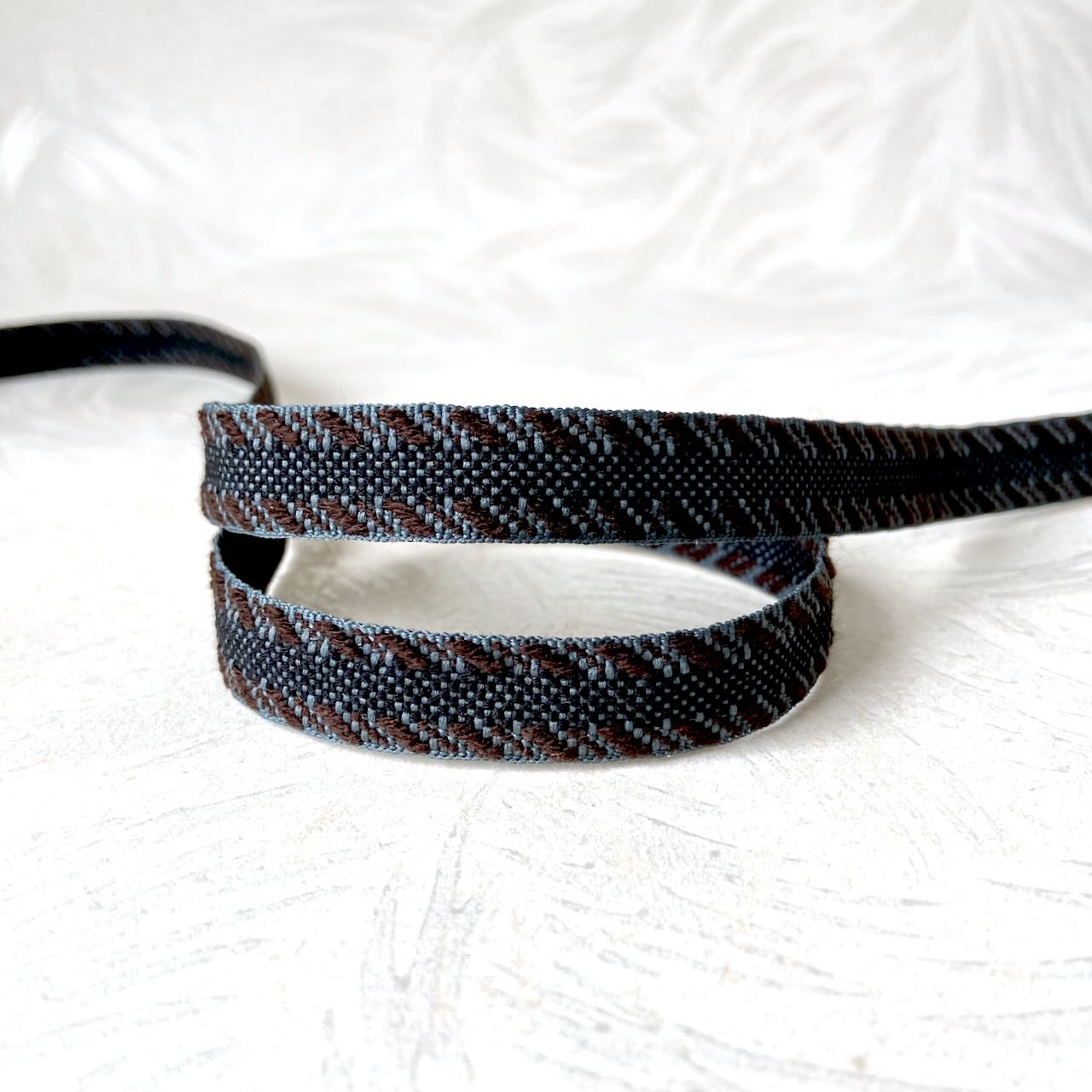     Diagonal_Line_Jacquard_Ribbon