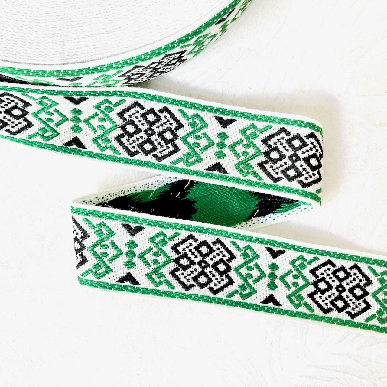Diamond_Explosion_Jacquard_Ribbon