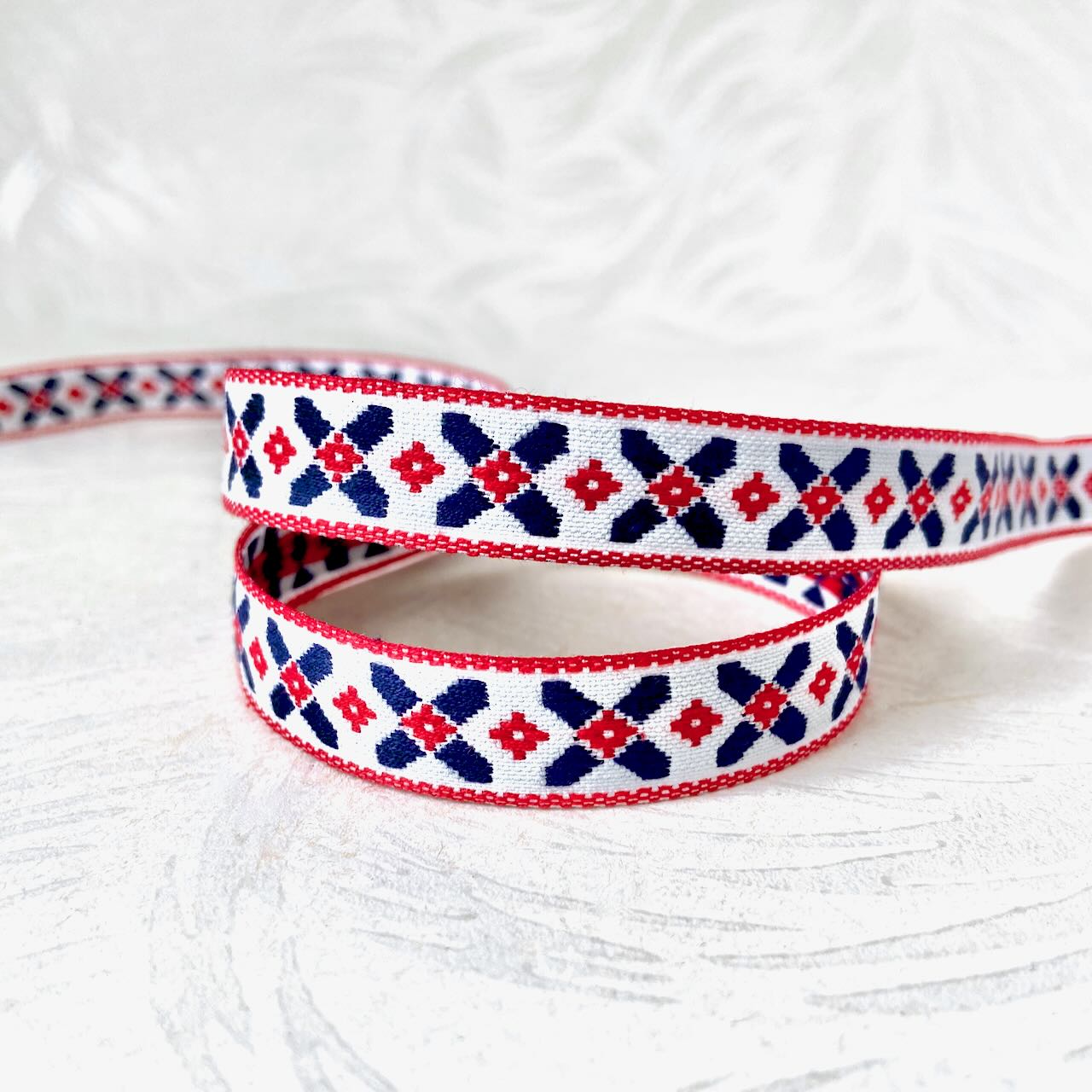    Diamond_X_Jacquard_Ribbon