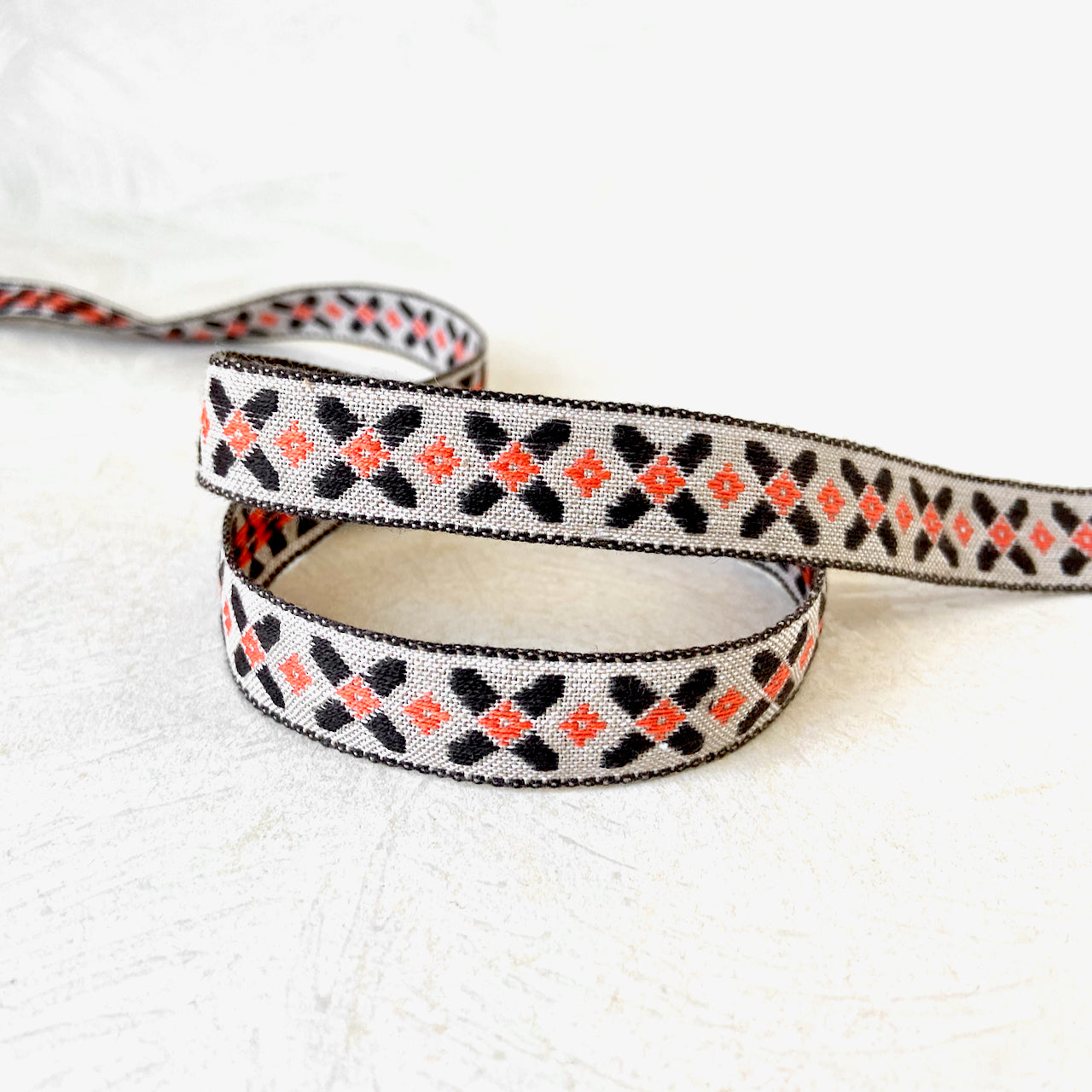    Diamond_X_Jacquard_Ribbon