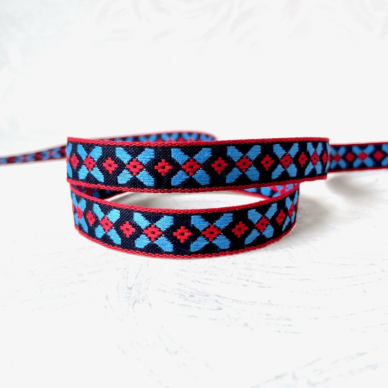    Diamond_X_Jacquard_Ribbon