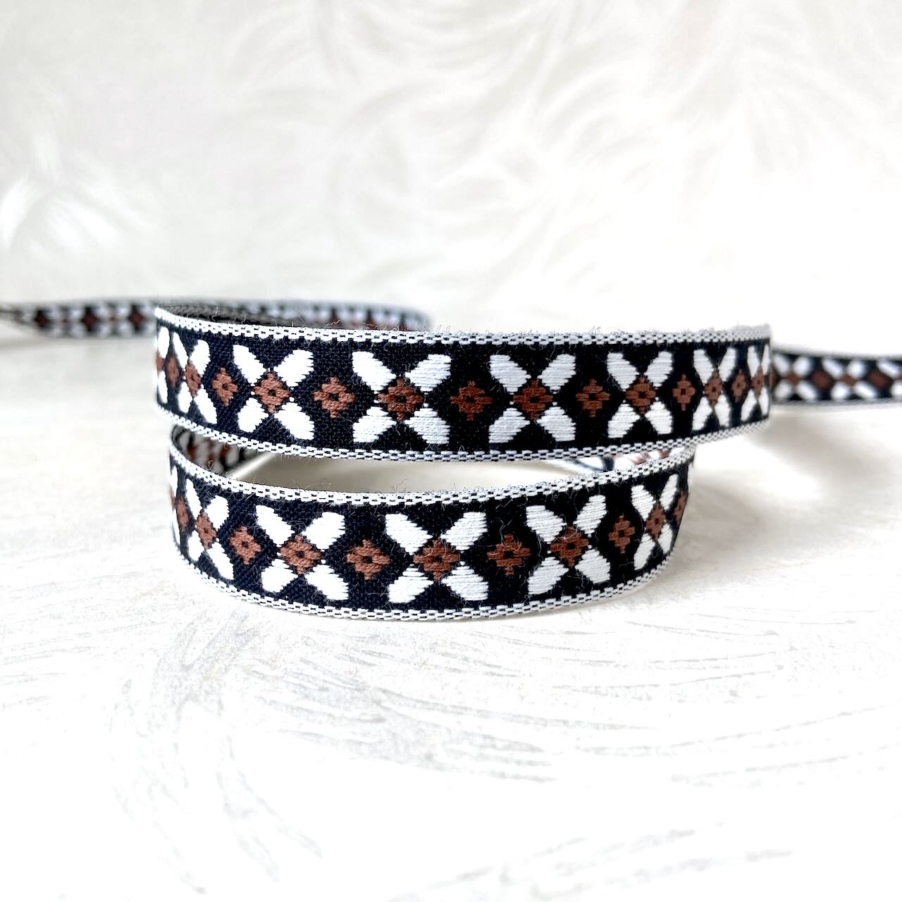    Diamond_X_Jacquard_Ribbon