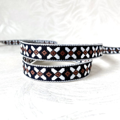    Diamond_X_Jacquard_Ribbon