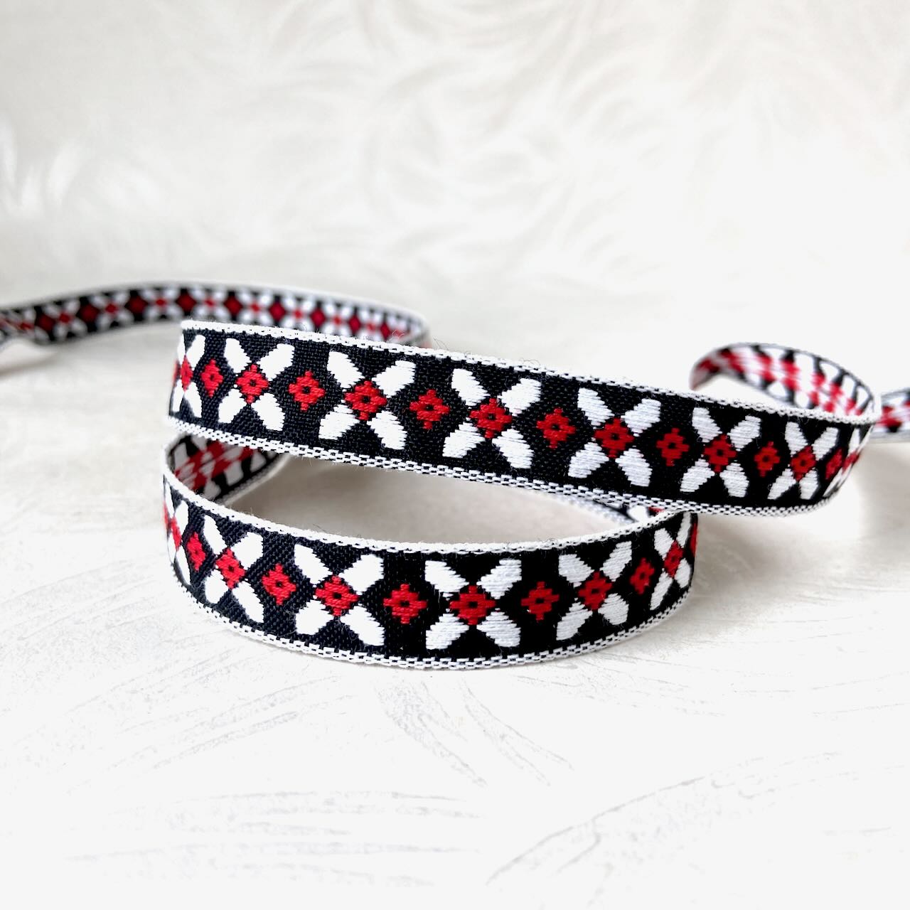    Diamond_X_Jacquard_Ribbon