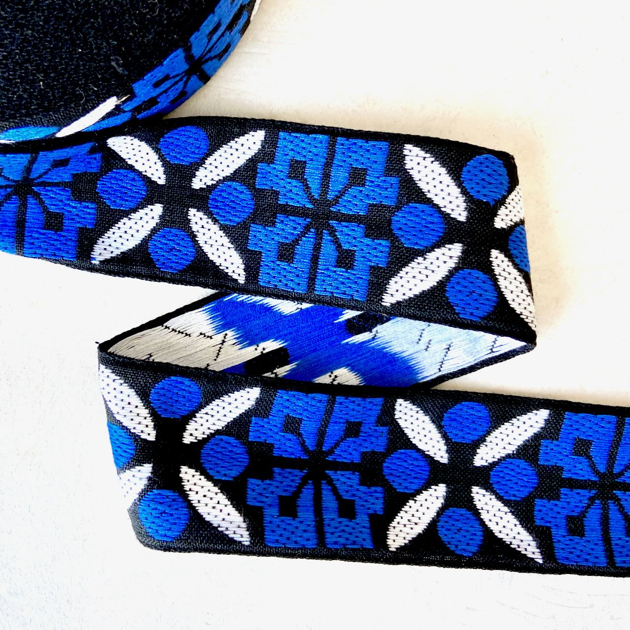 Dior_Floral_Geometric_Jacquard_Ribbon