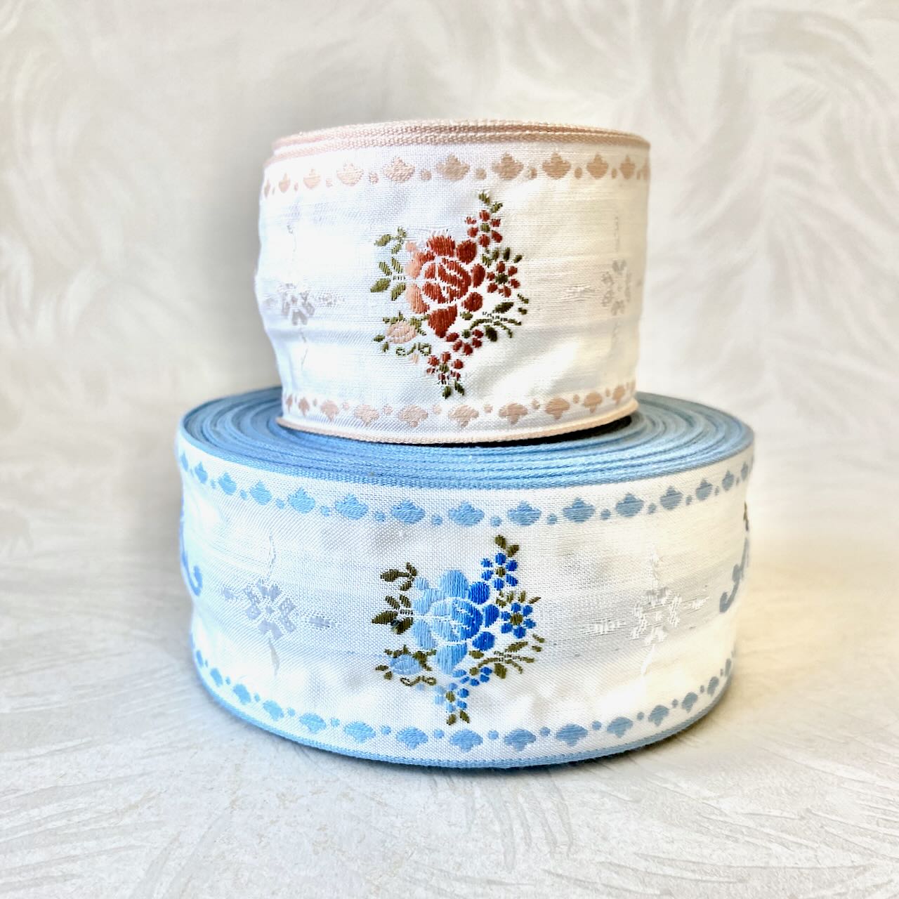 Embroidered_Floral_Ribbon