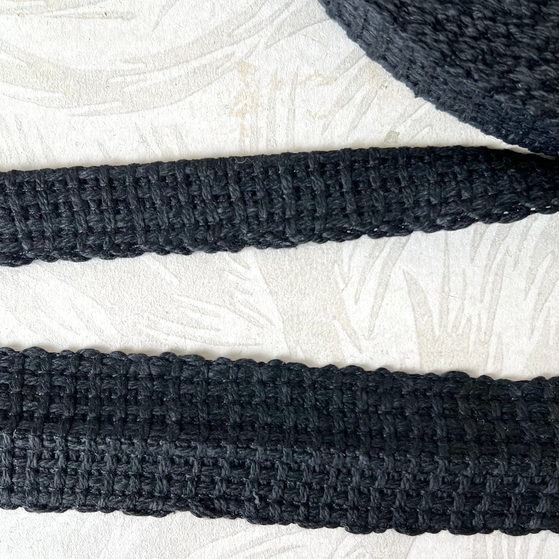 Cotton Foldover Braid Black – Vintage Trims