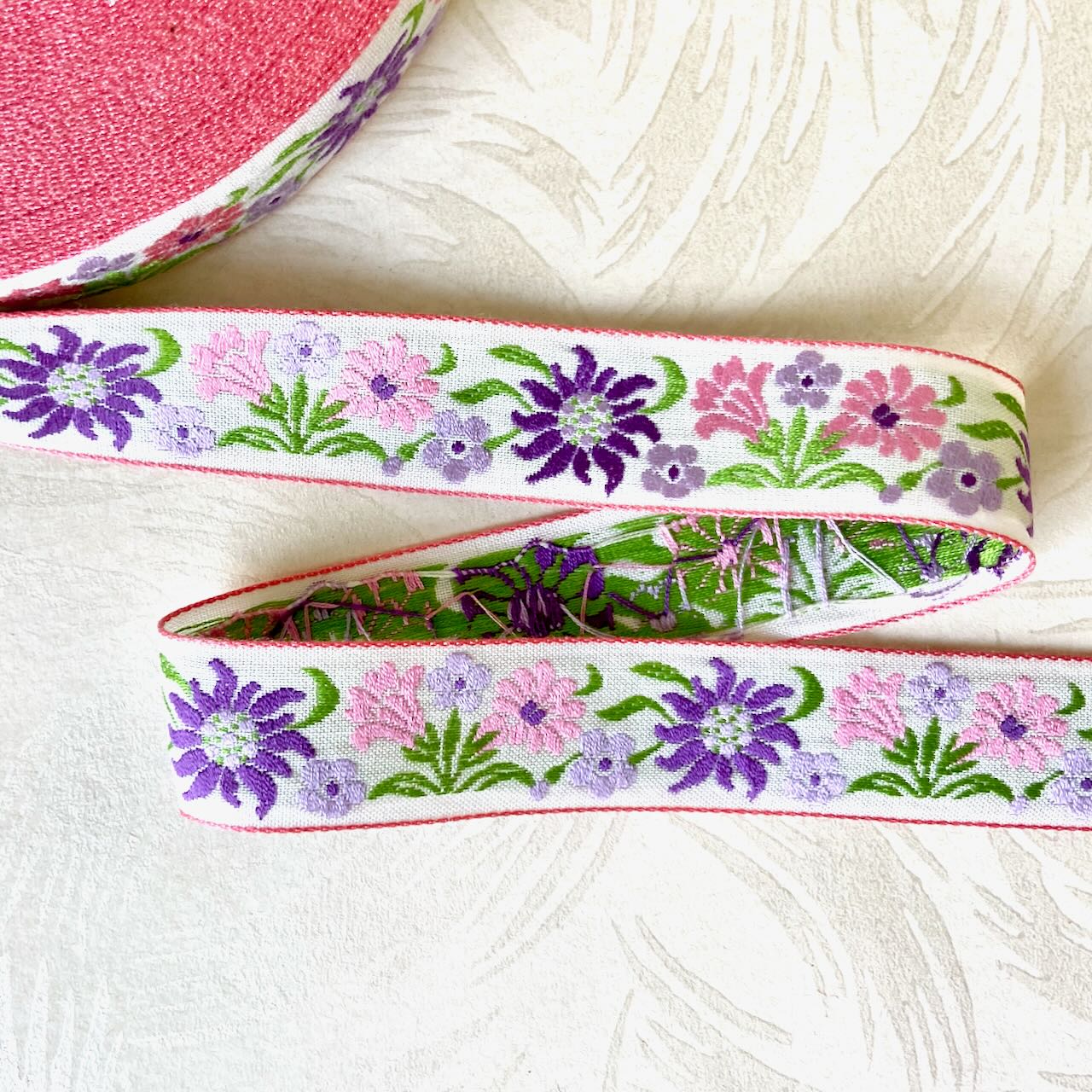       Floral_Bouquet_Jacquard_Ribbon
