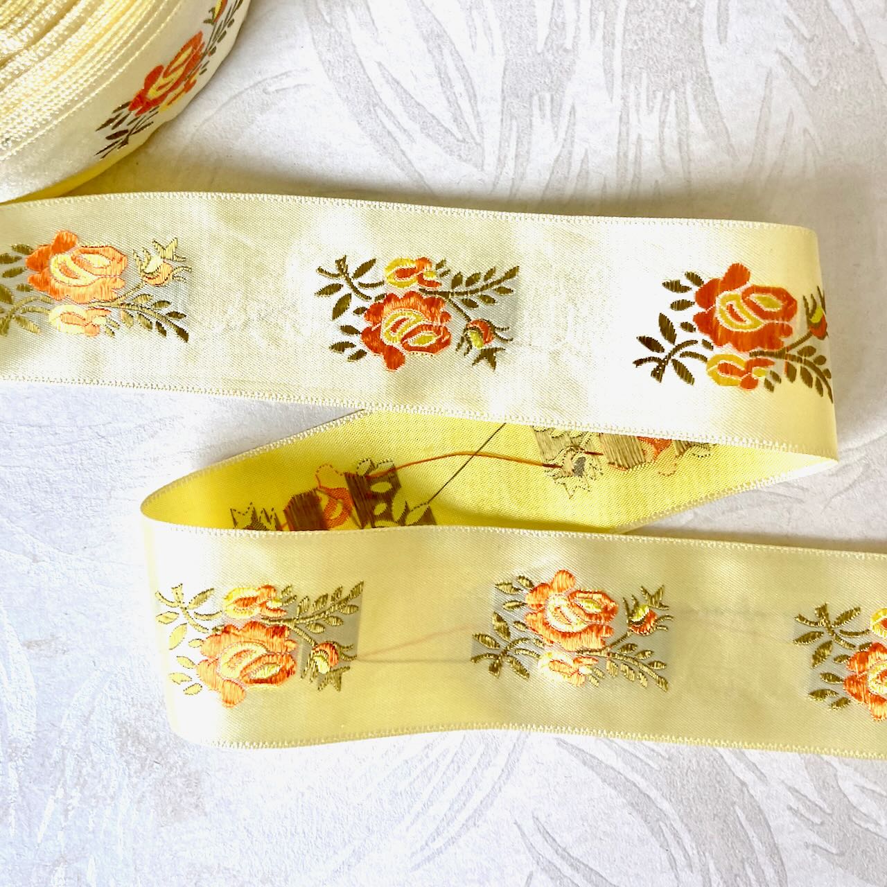    Floral_Embroidered_Satin_Ribbon