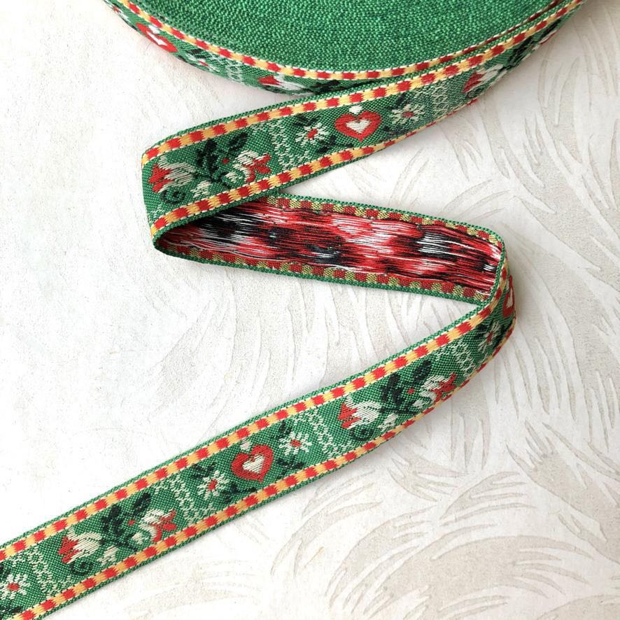 Floral Hearts Jacquard 1"