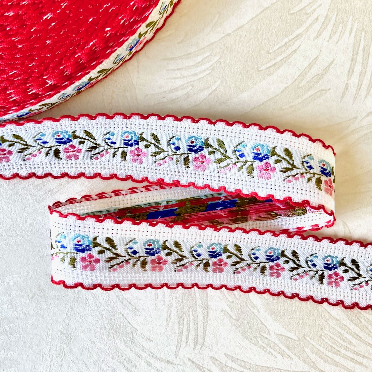    Floral_Jacquard_Ribbon