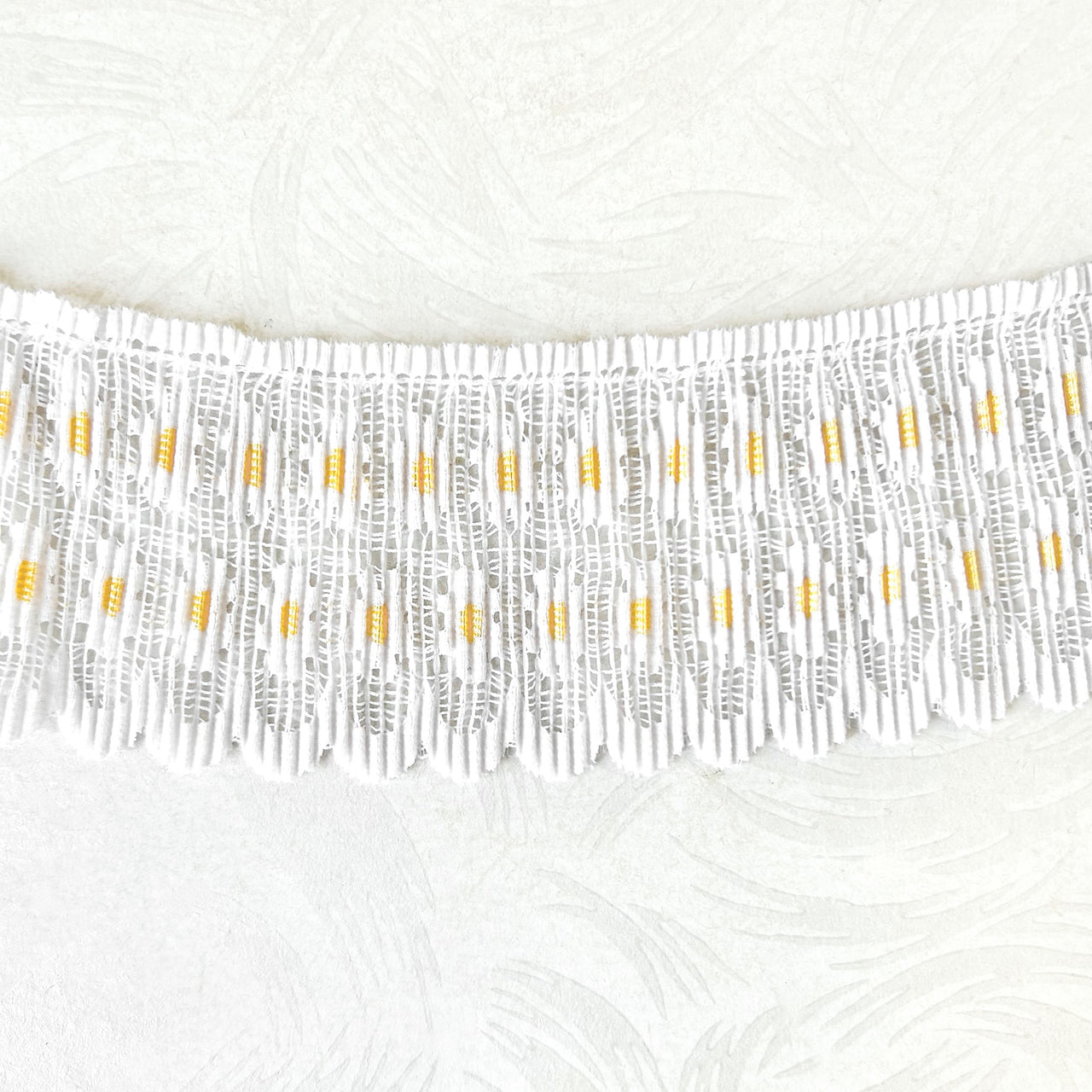    Floral_Pleated_Lace