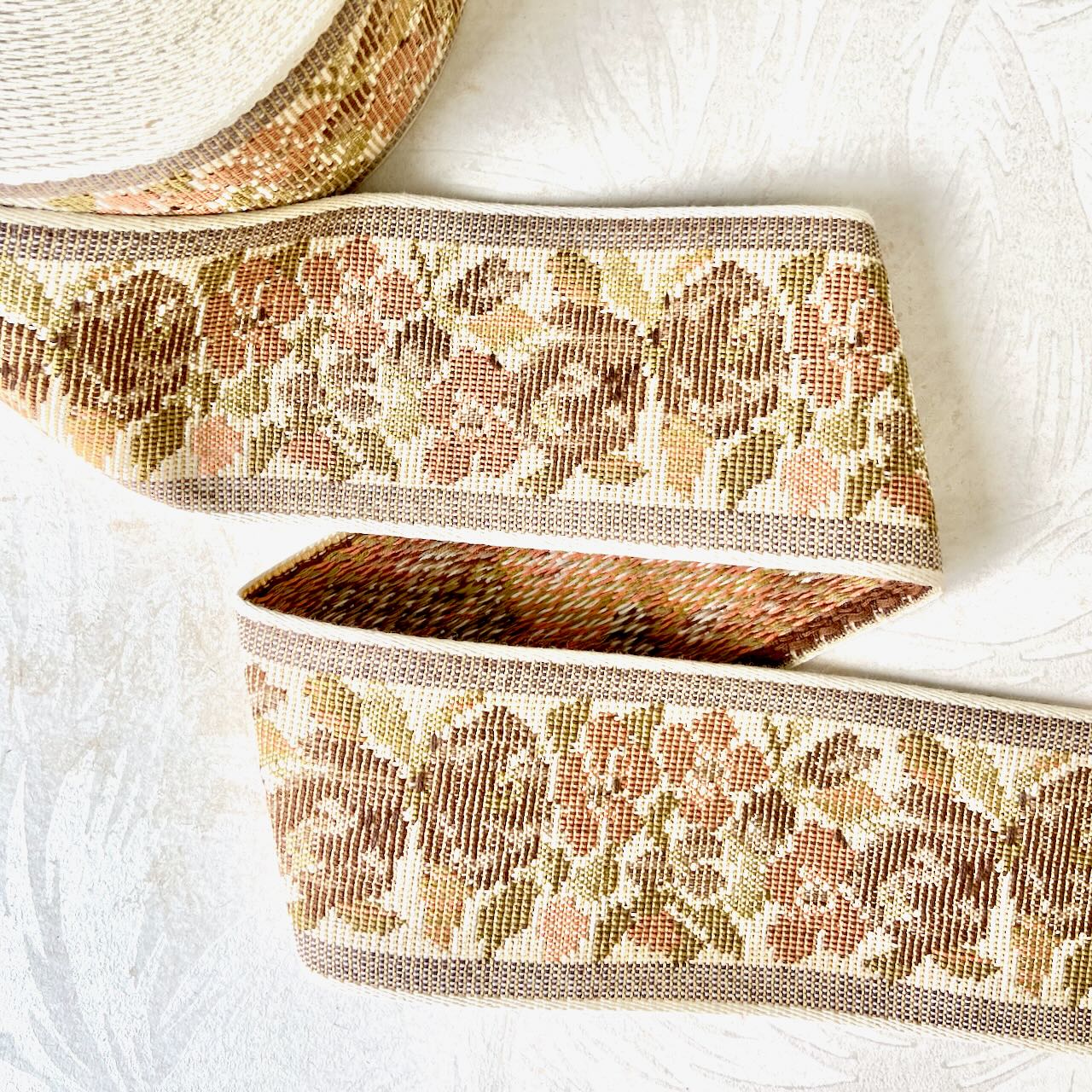 Floral_Tapestry_Jacquard_Ribbon