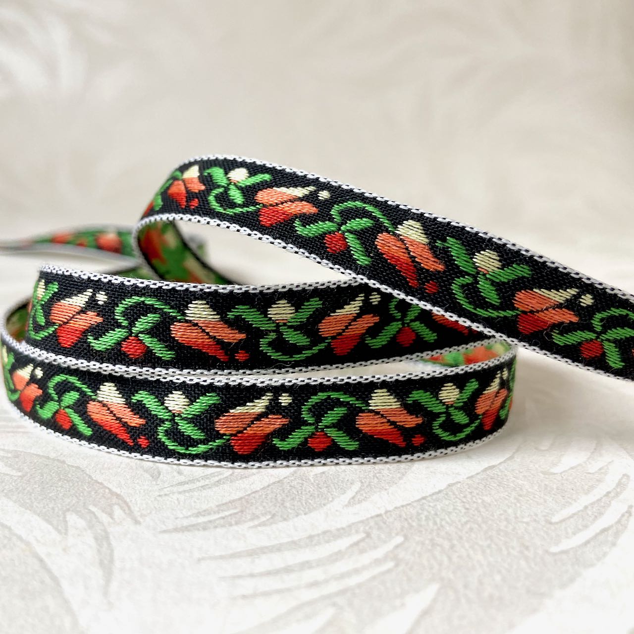 Floral_Tulip_Jacquard_Ribbon_Orange_Black