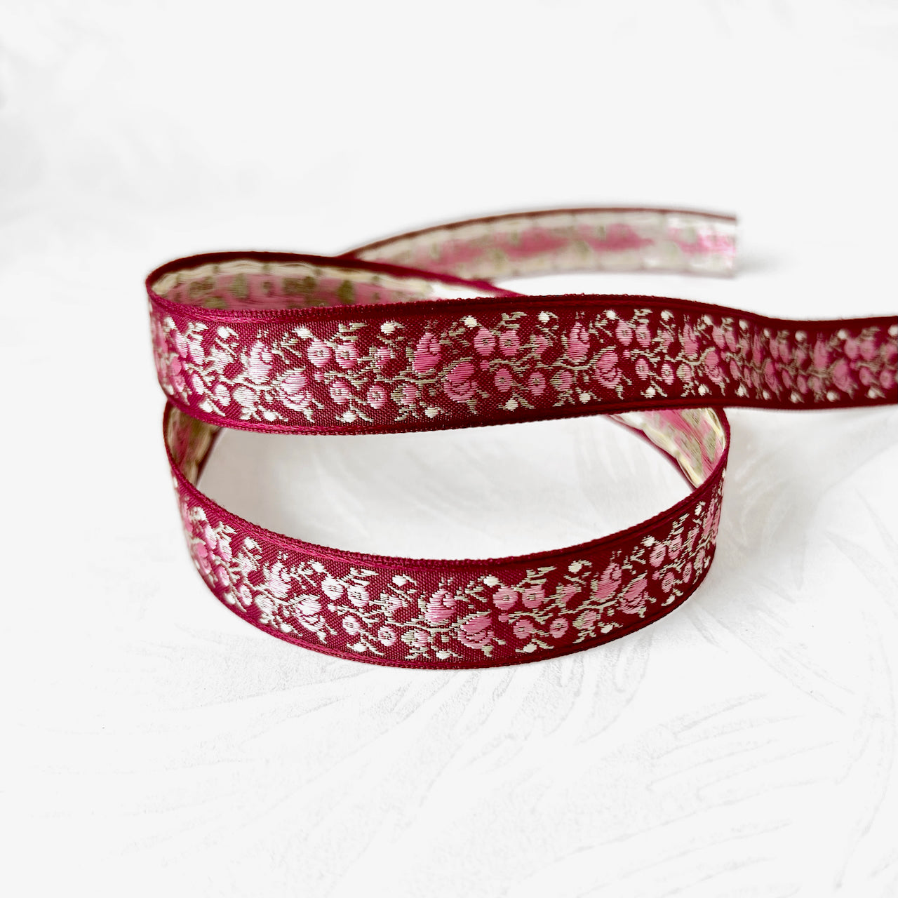     Floral_Vine_Jacquard_Ribbon