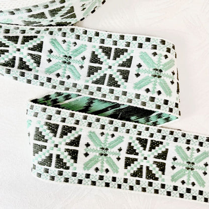    Geometric_Jacquard_Ribbon