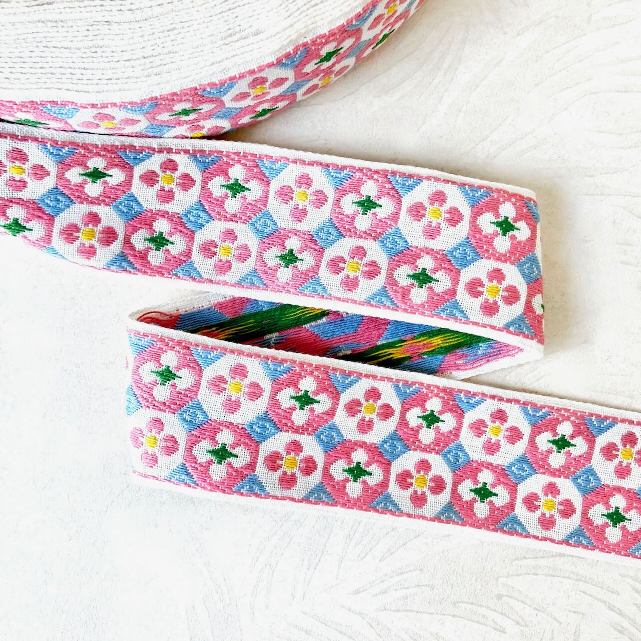     Geometric_Jacquard_Ribbon
