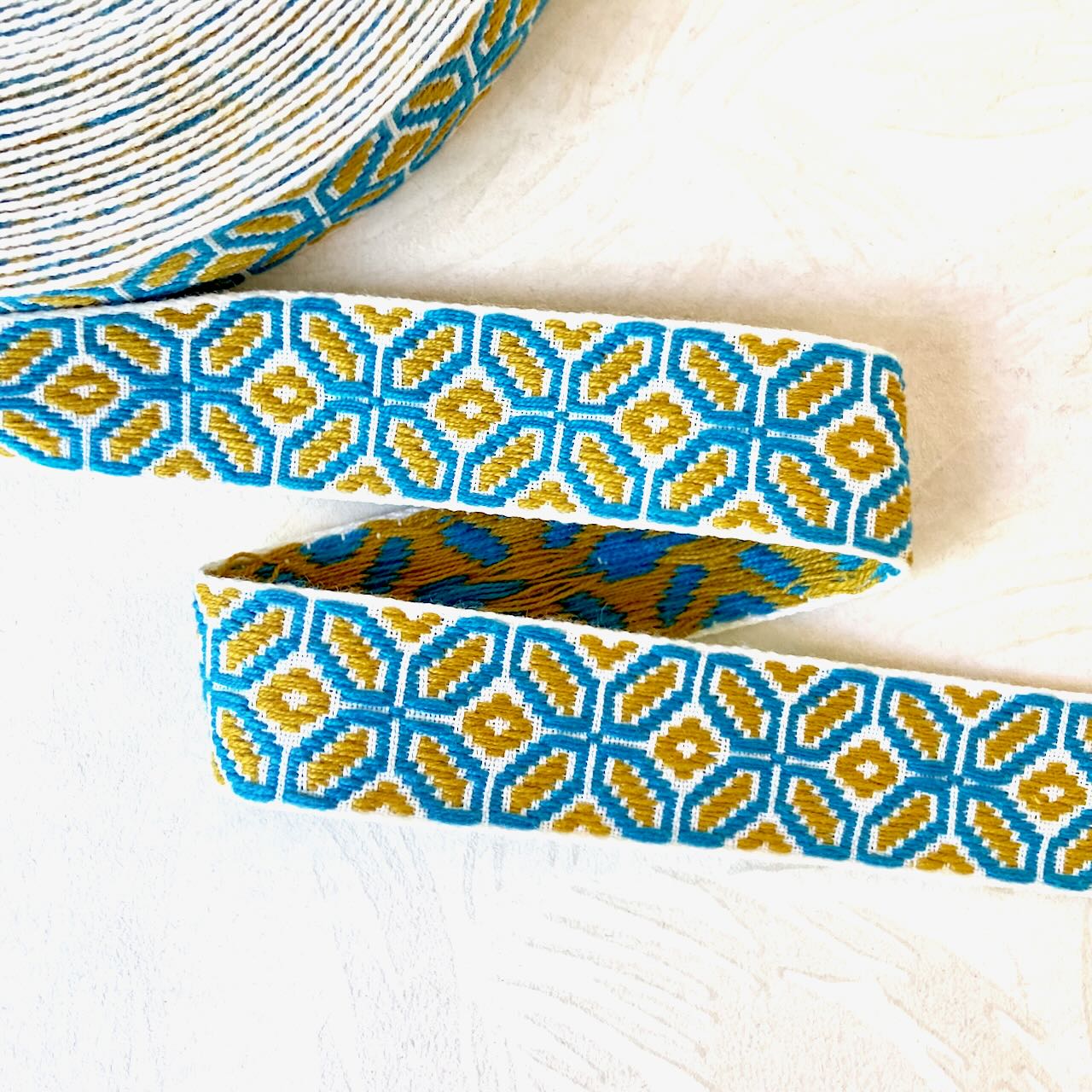     Geometric_Jacquard_Ribbon