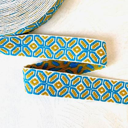     Geometric_Jacquard_Ribbon