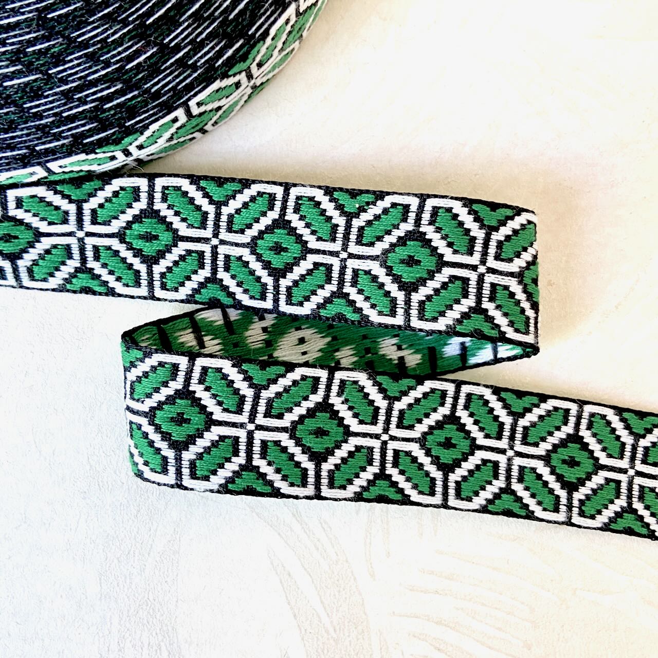     Geometric_Jacquard_Ribbon