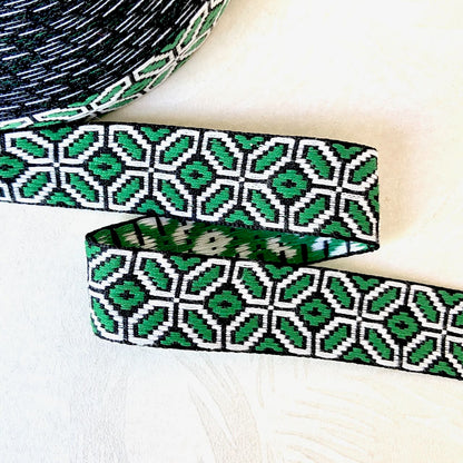     Geometric_Jacquard_Ribbon