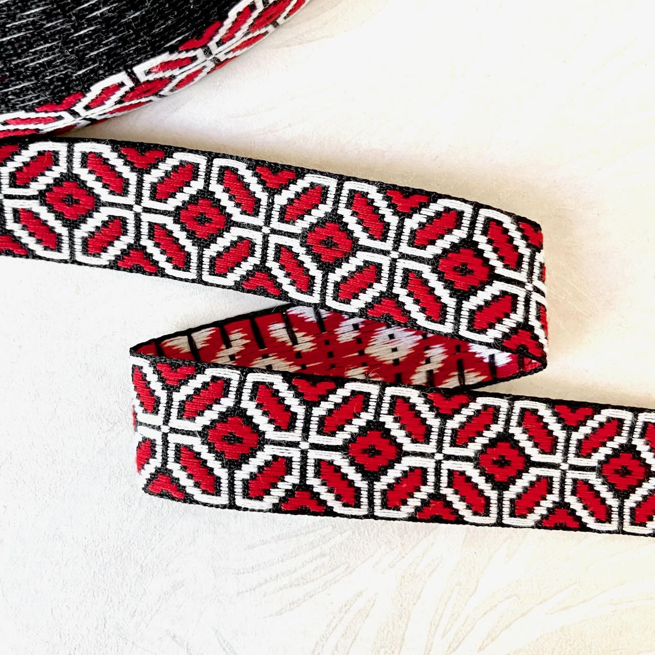     Geometric_Jacquard_Ribbon