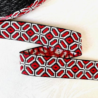     Geometric_Jacquard_Ribbon